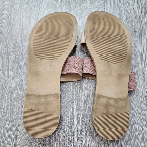 Slides (Sandals) - Picture 3 of 3